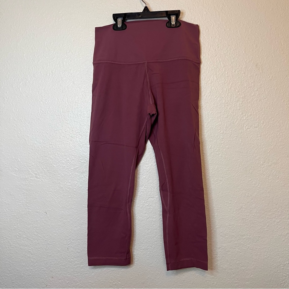 Lululemon Women’s Maroon Leggings Size 8